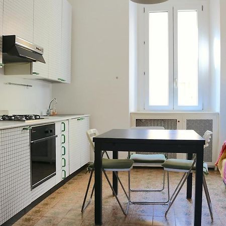 S. Ambrogio Cozy Apartment Milão Exterior foto